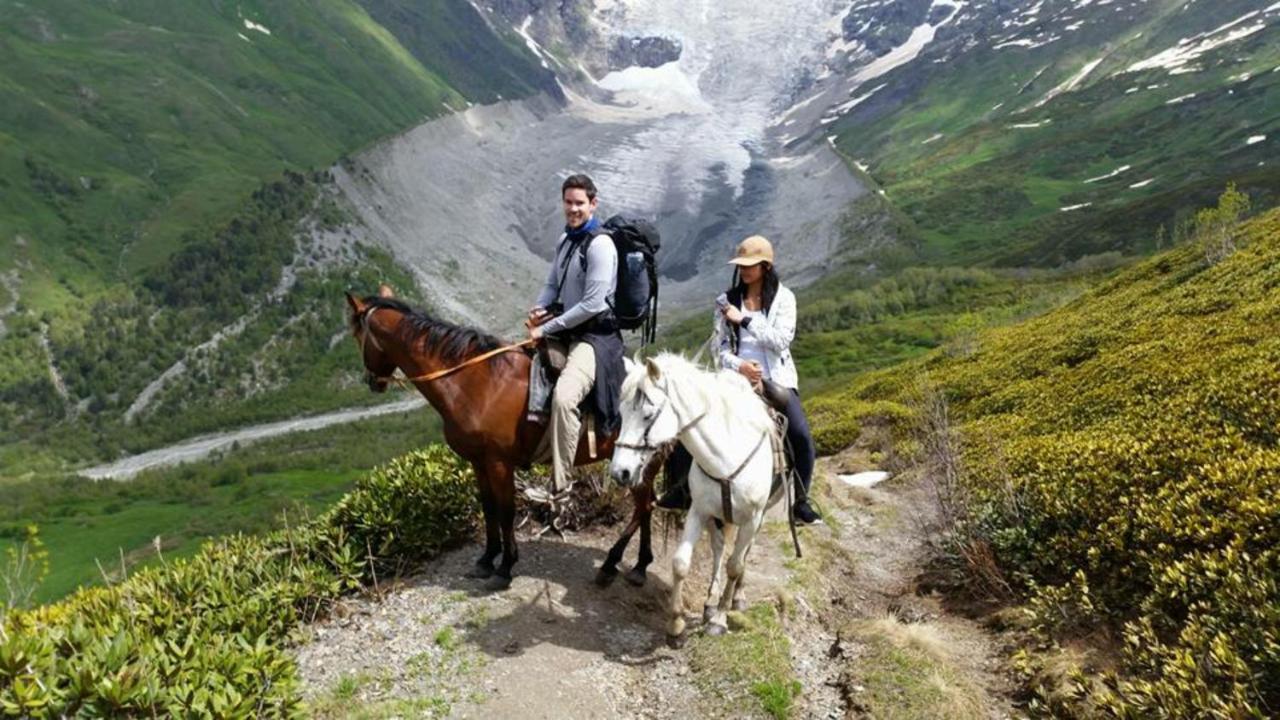 Baia Hotel Ushguli Bagian luar foto