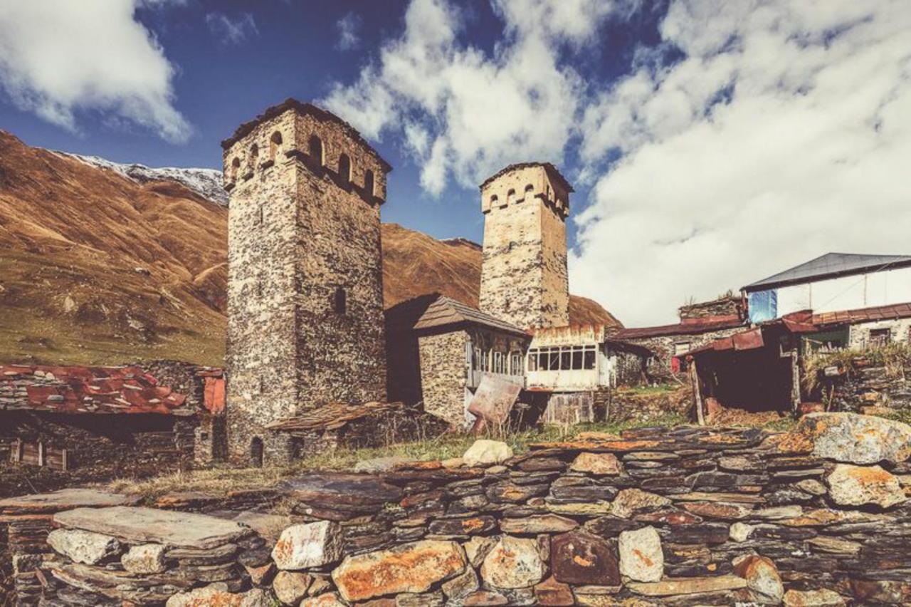 Baia Hotel Ushguli Bagian luar foto
